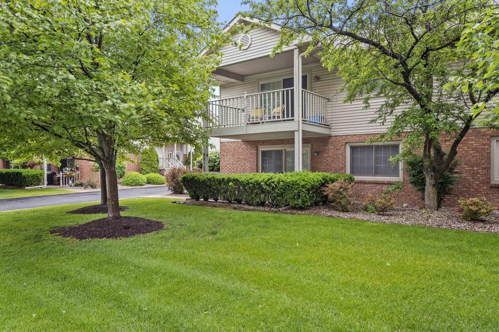 9810 Parkway Drive None Property Photo 1