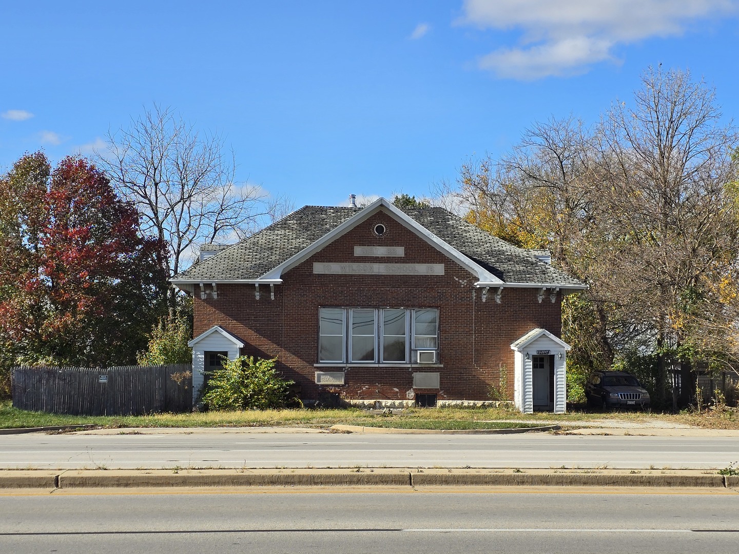 17104 Weber Road Property Photo 1
