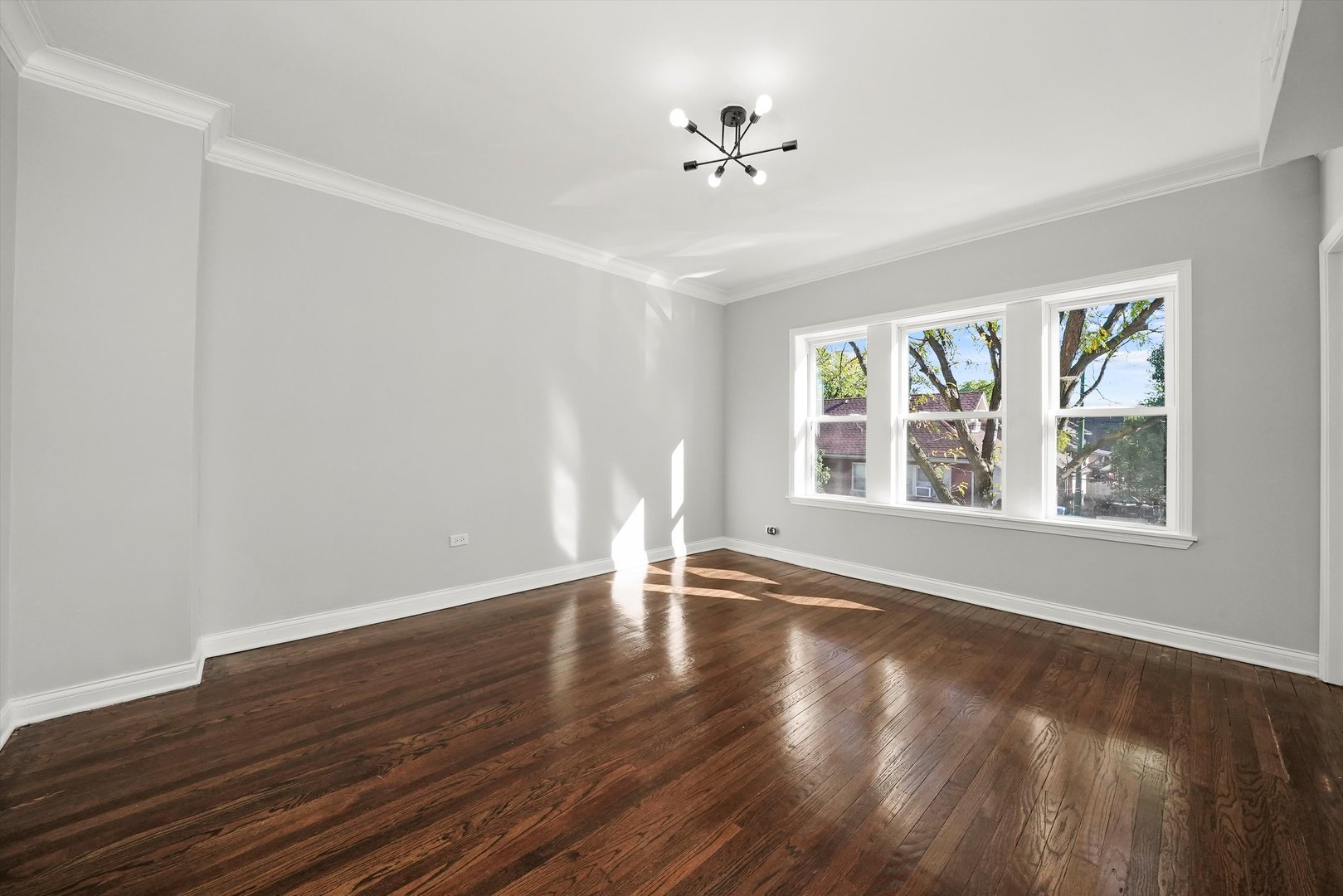 5242 W Division Street Property Photo 18
