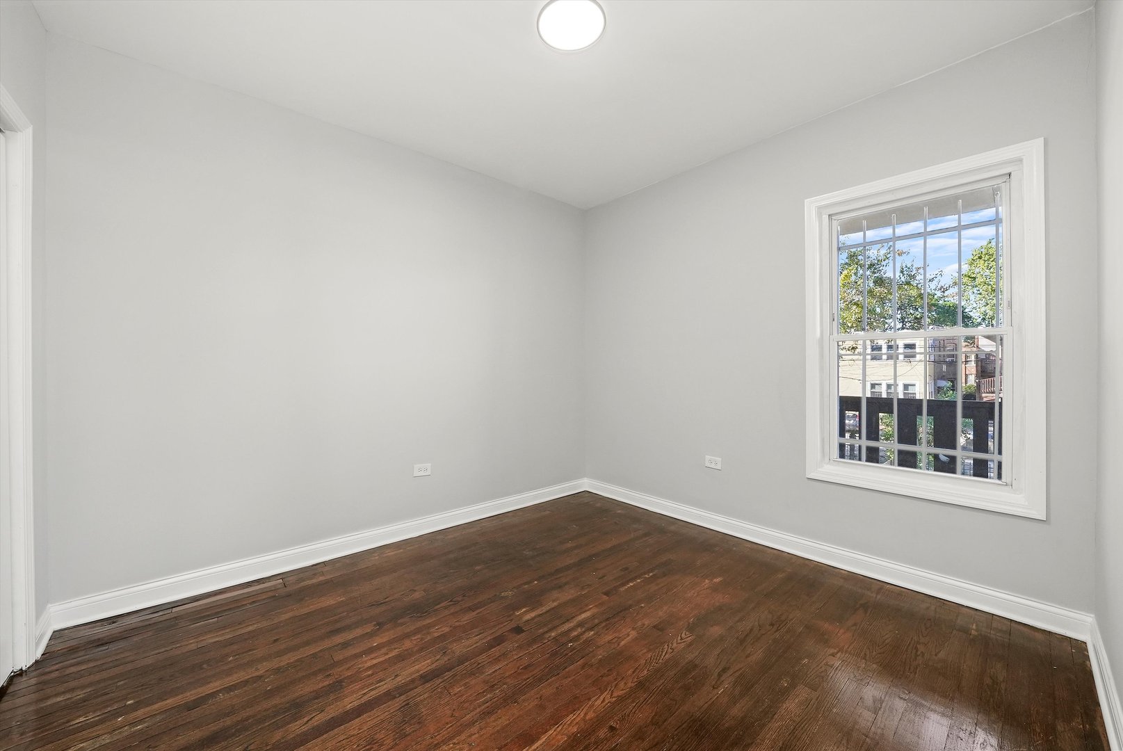 5242 W Division Street Property Photo 24