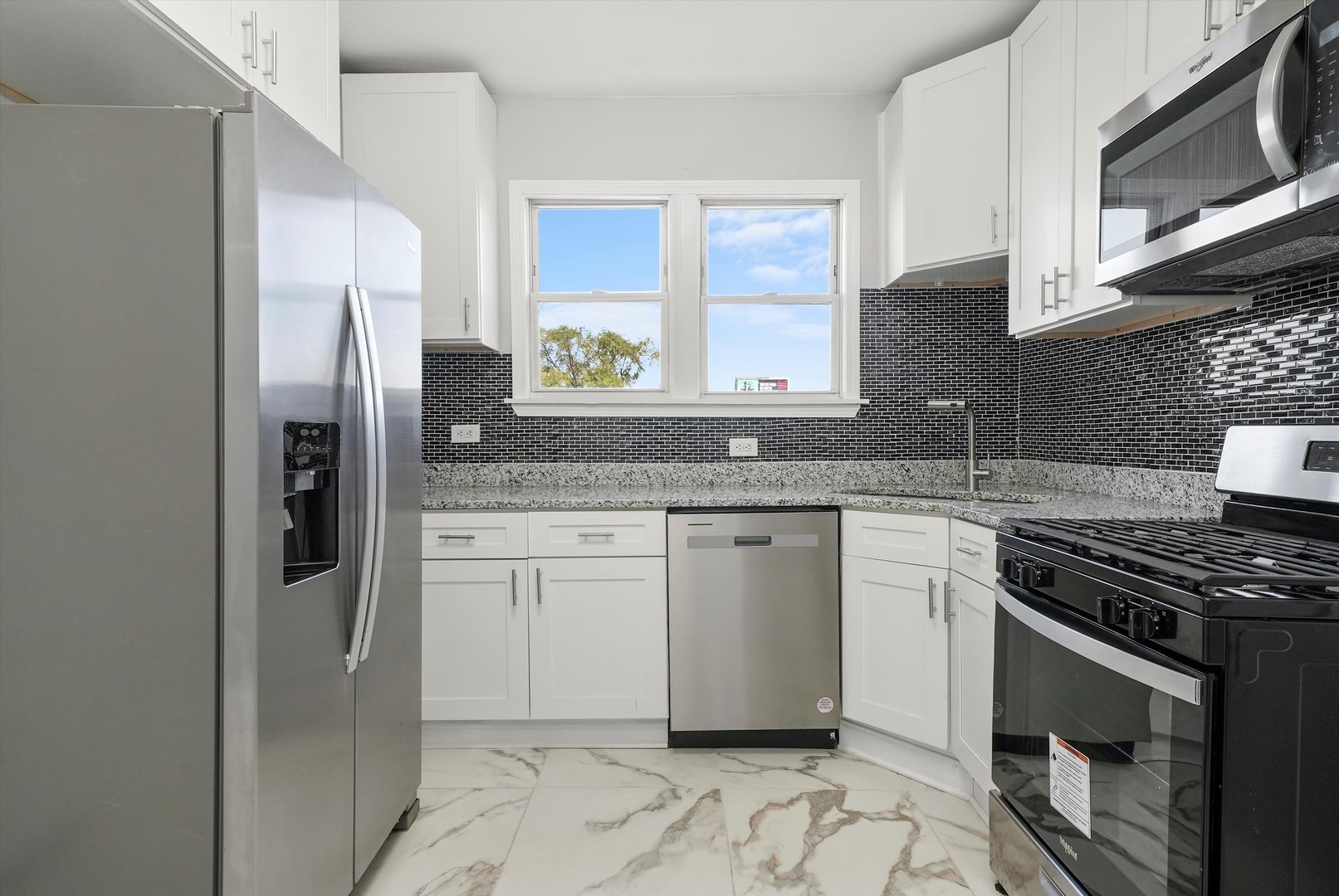 5242 W Division Street Property Photo 26
