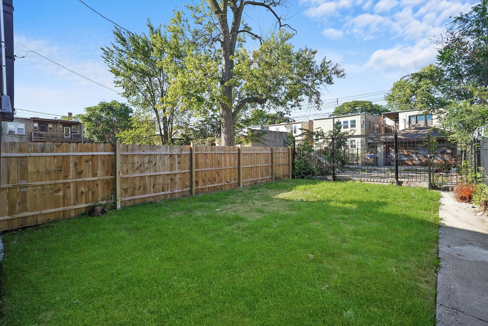 5242 W Division Street Property Photo 31
