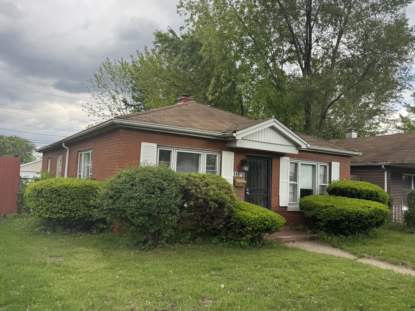 14915 Irving Avenue Property Photo 1