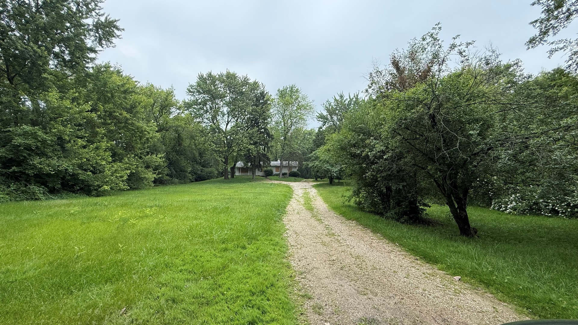 23036 W Long Grove Road Property Photo 1