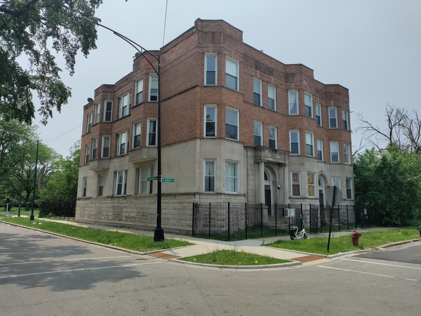 501-505 W 60 Place Property Photo 1