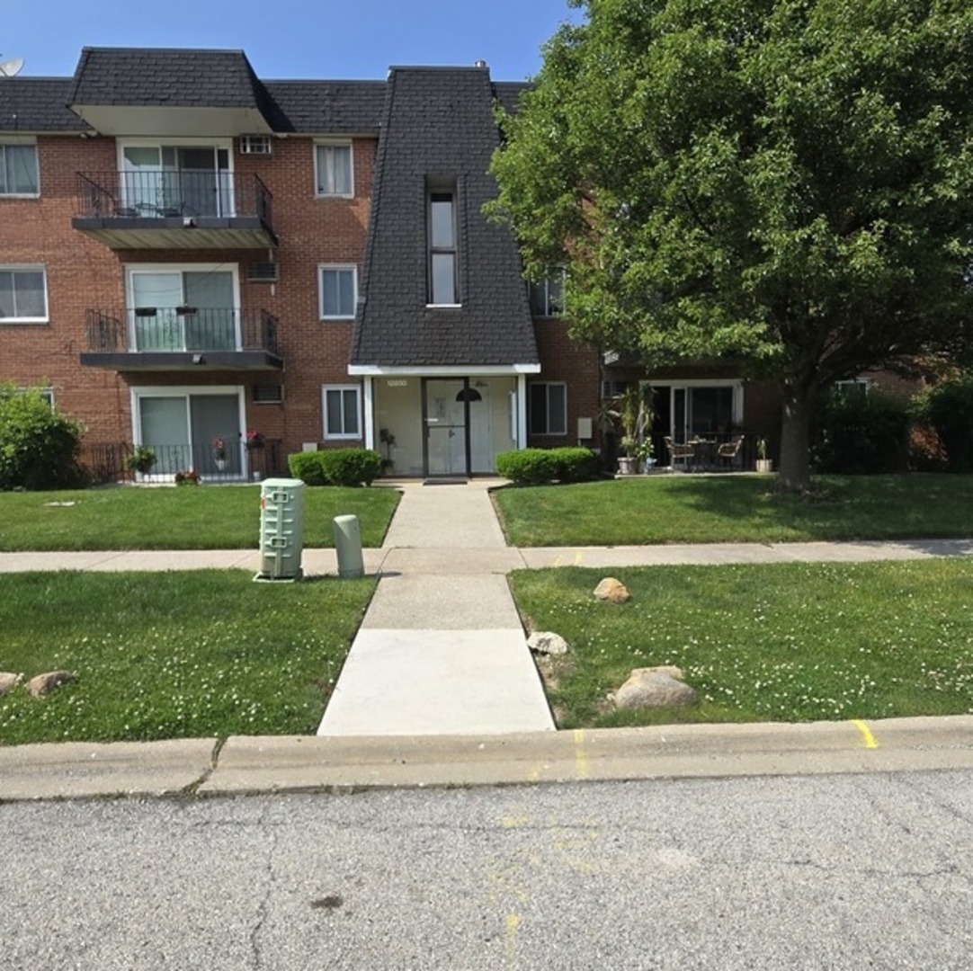12850 Crestbrook Ct Property Photo 1