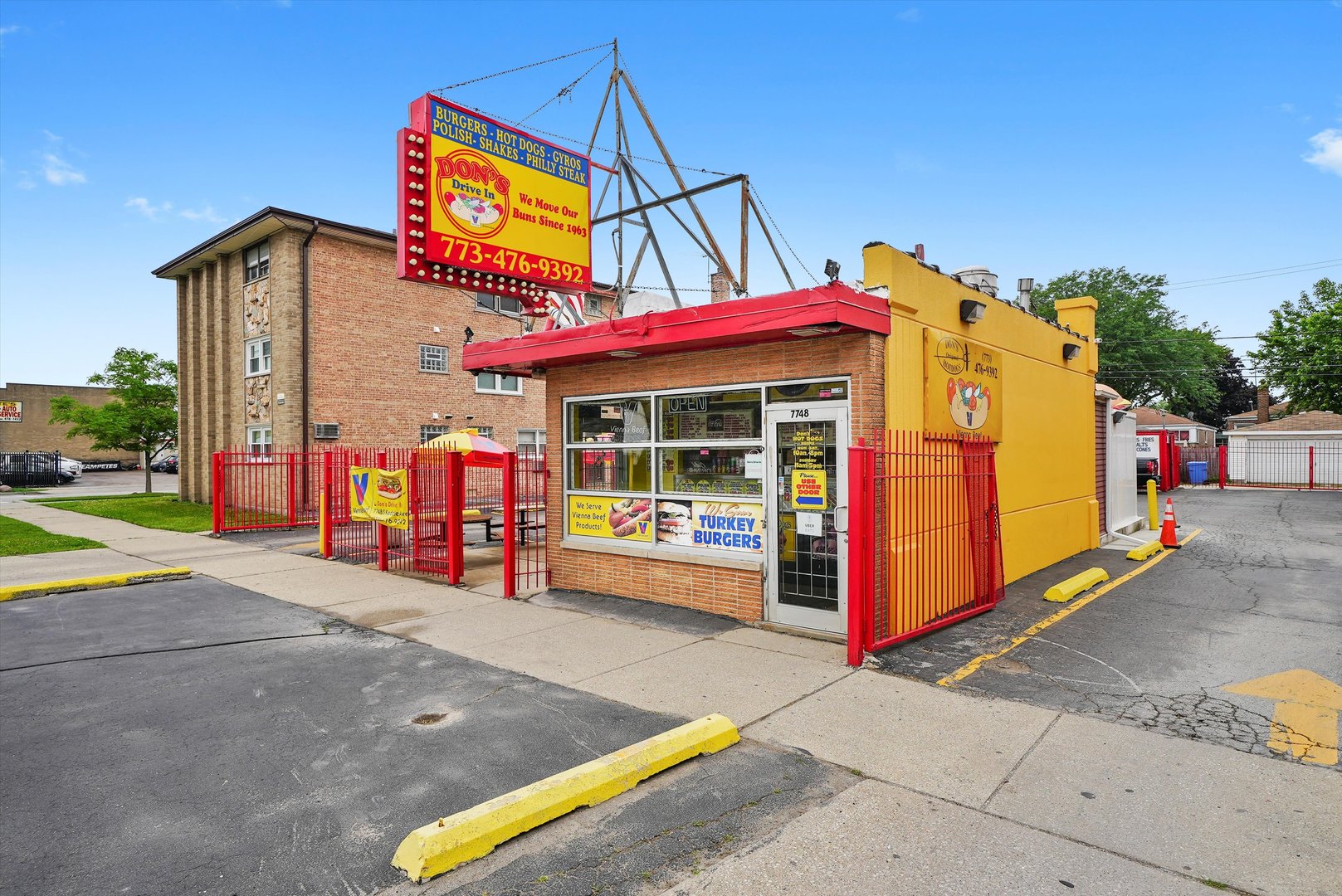 7748 S Kedzie Avenue Property Photo 3