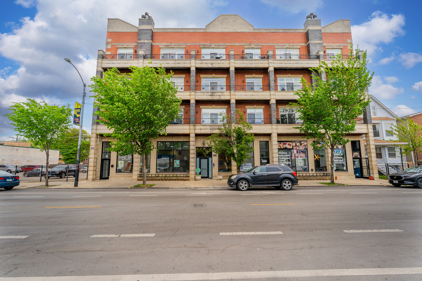 4231 N Kedzie Avenue 3E Property Photo 1