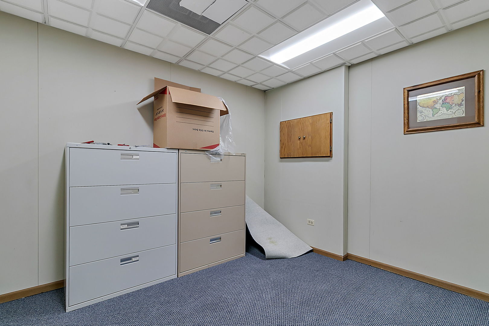 6930 W 79th Street Property Photo 9