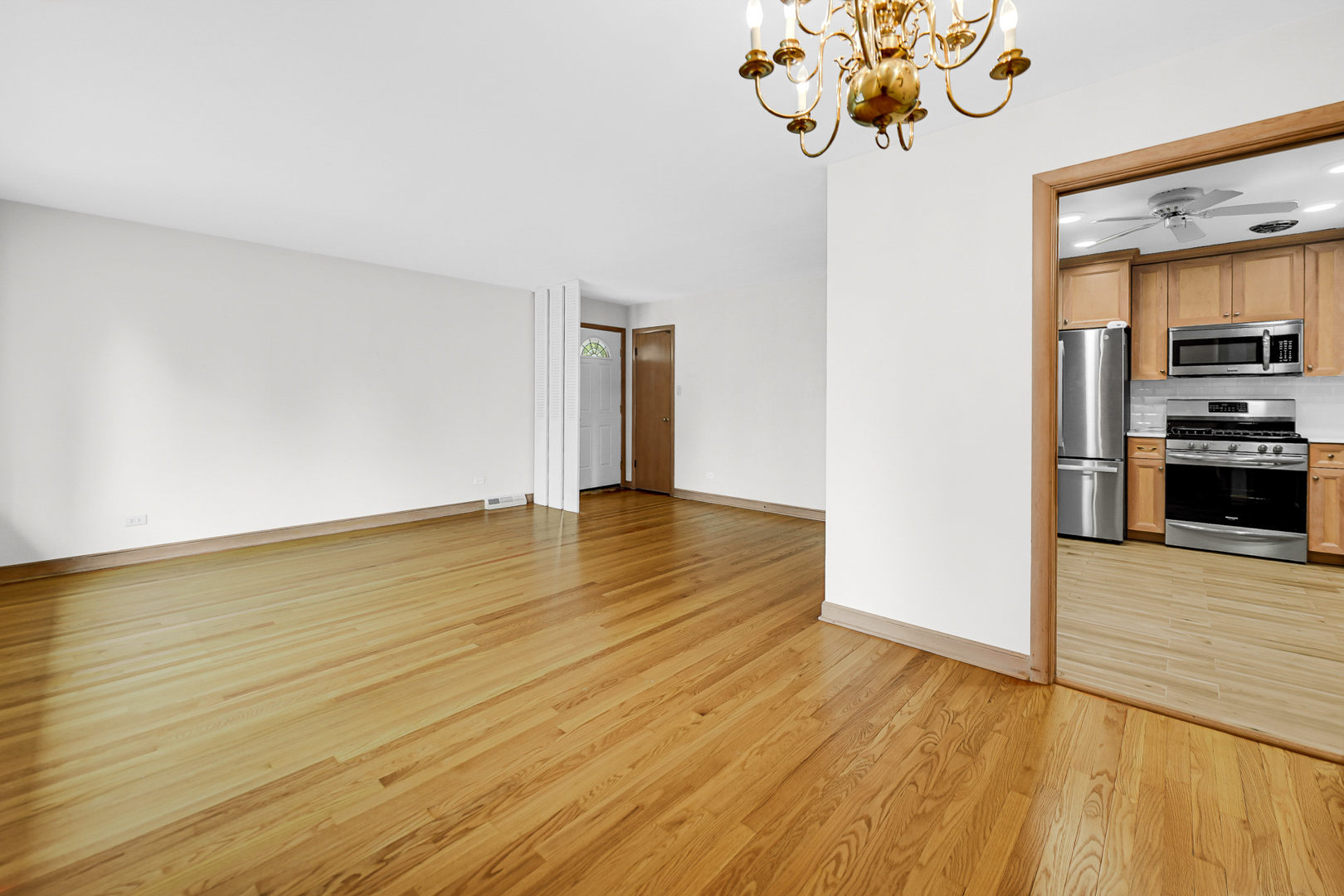 10021 Cook Avenue Property Photo 4