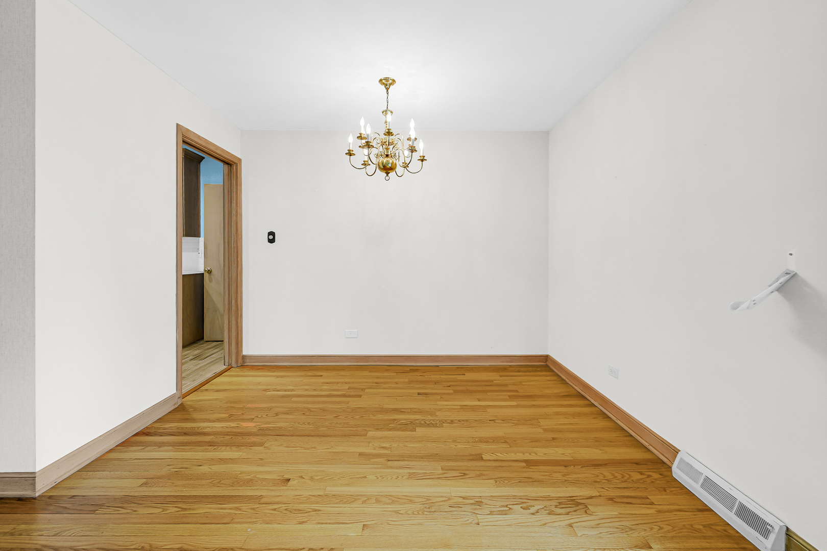 10021 Cook Avenue Property Photo 5