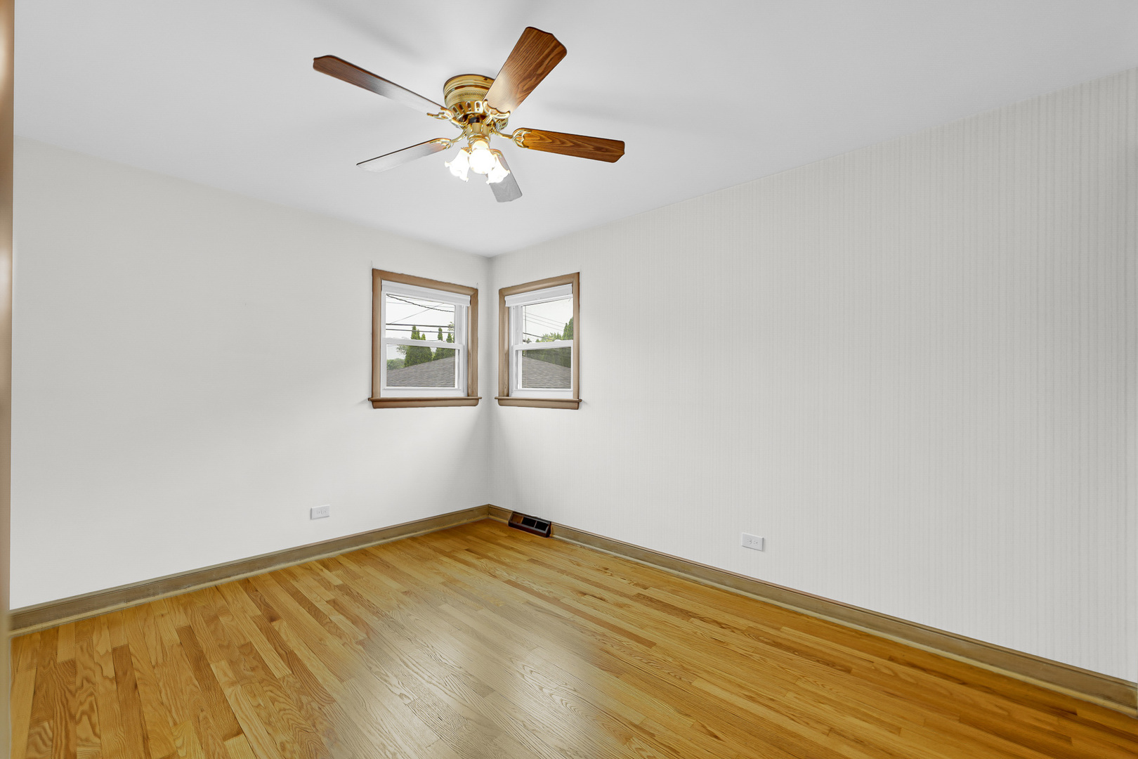 10021 Cook Avenue Property Photo 9