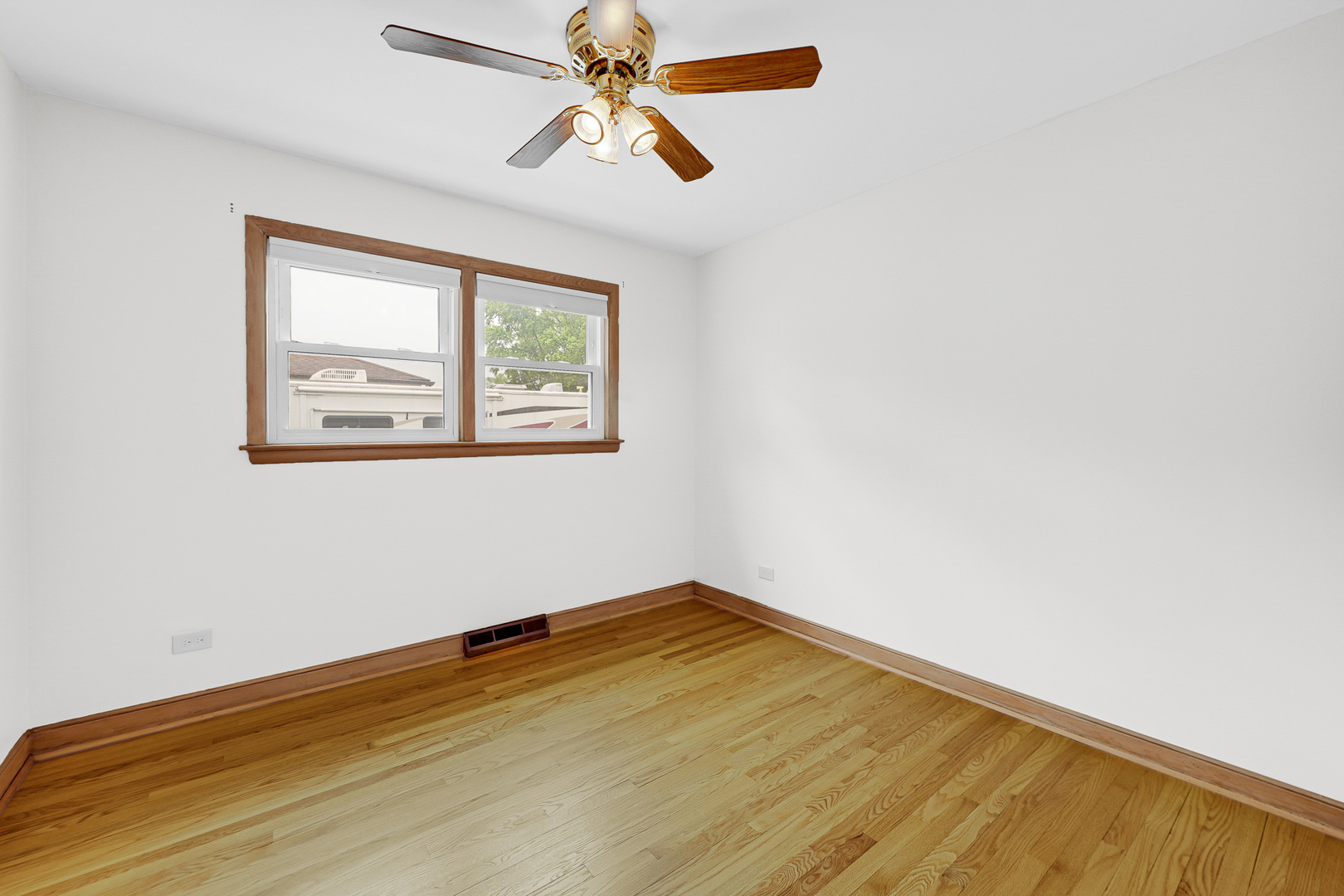 10021 Cook Avenue Property Photo 14