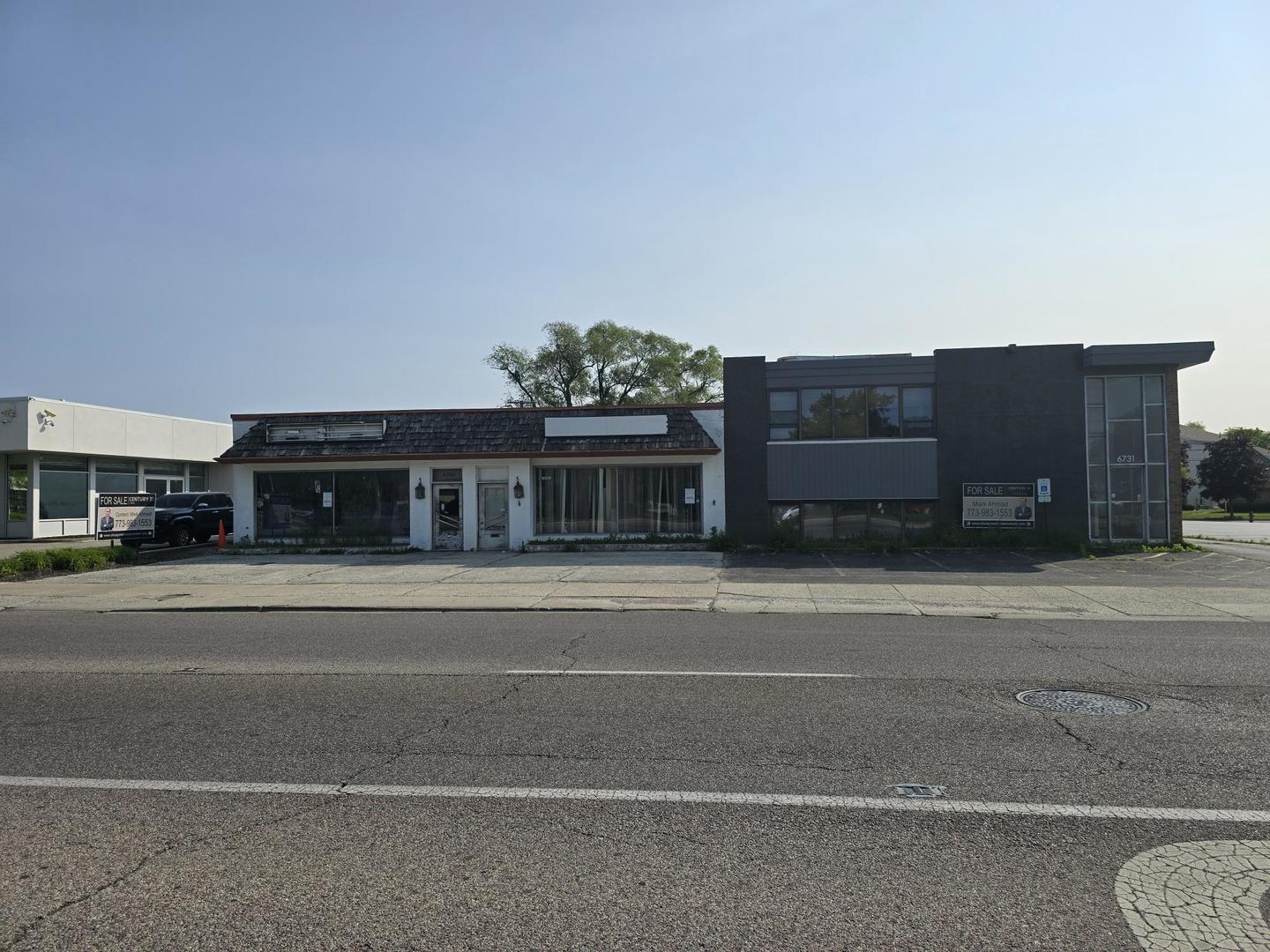 6731-6733 N Lincoln Avenue Property Photo 1