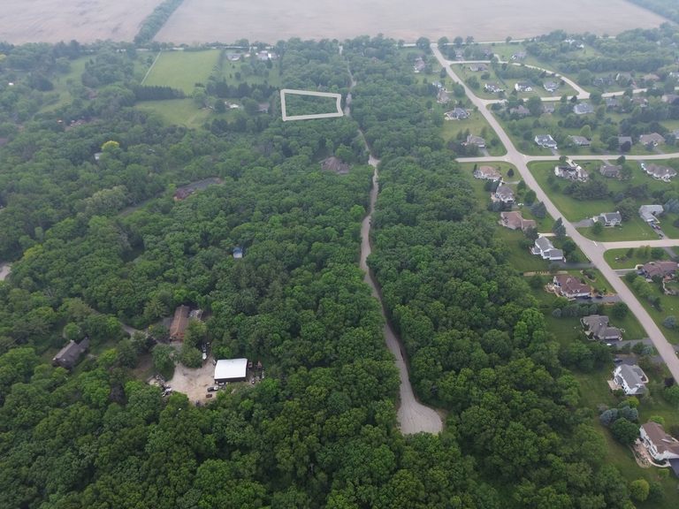 7407 Forest Oak Drive Property Photo 3