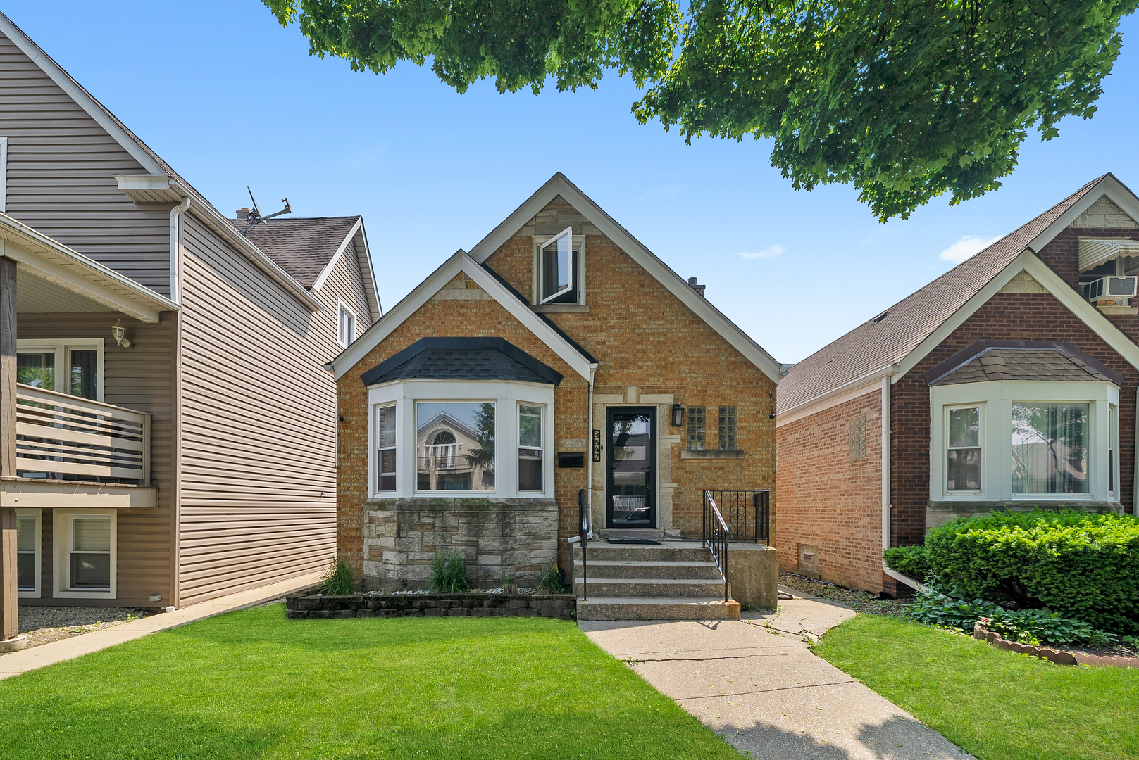 3647 N Nordica Avenue Property Photo 1