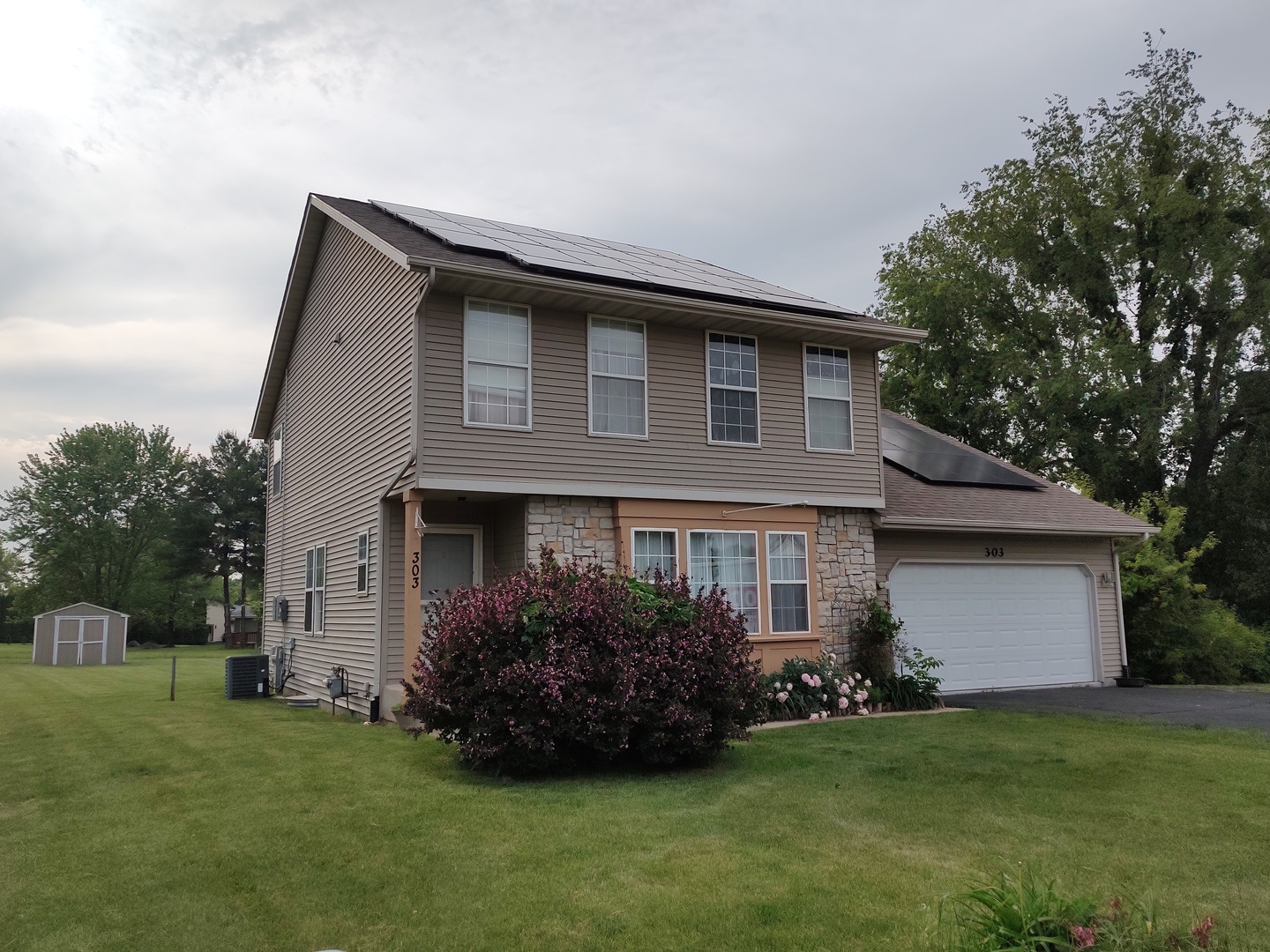 303 Lamplighter Loop Property Photo 1