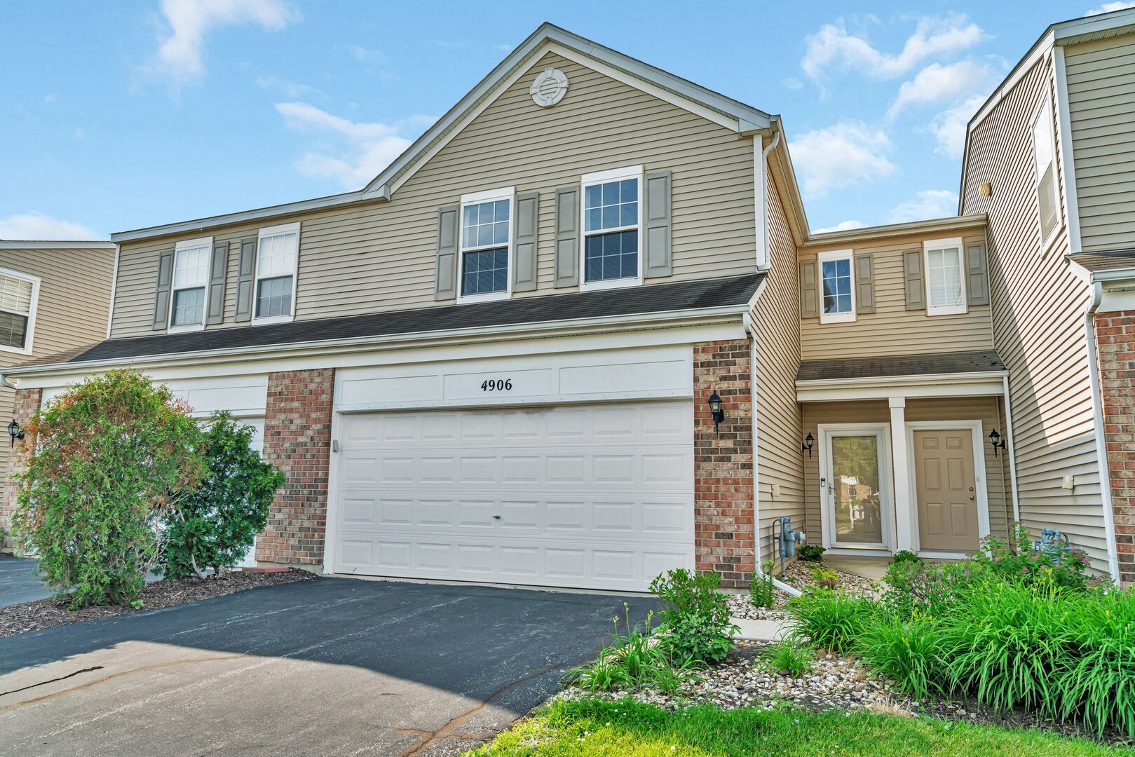 4906 Montauk Drive Property Photo 1