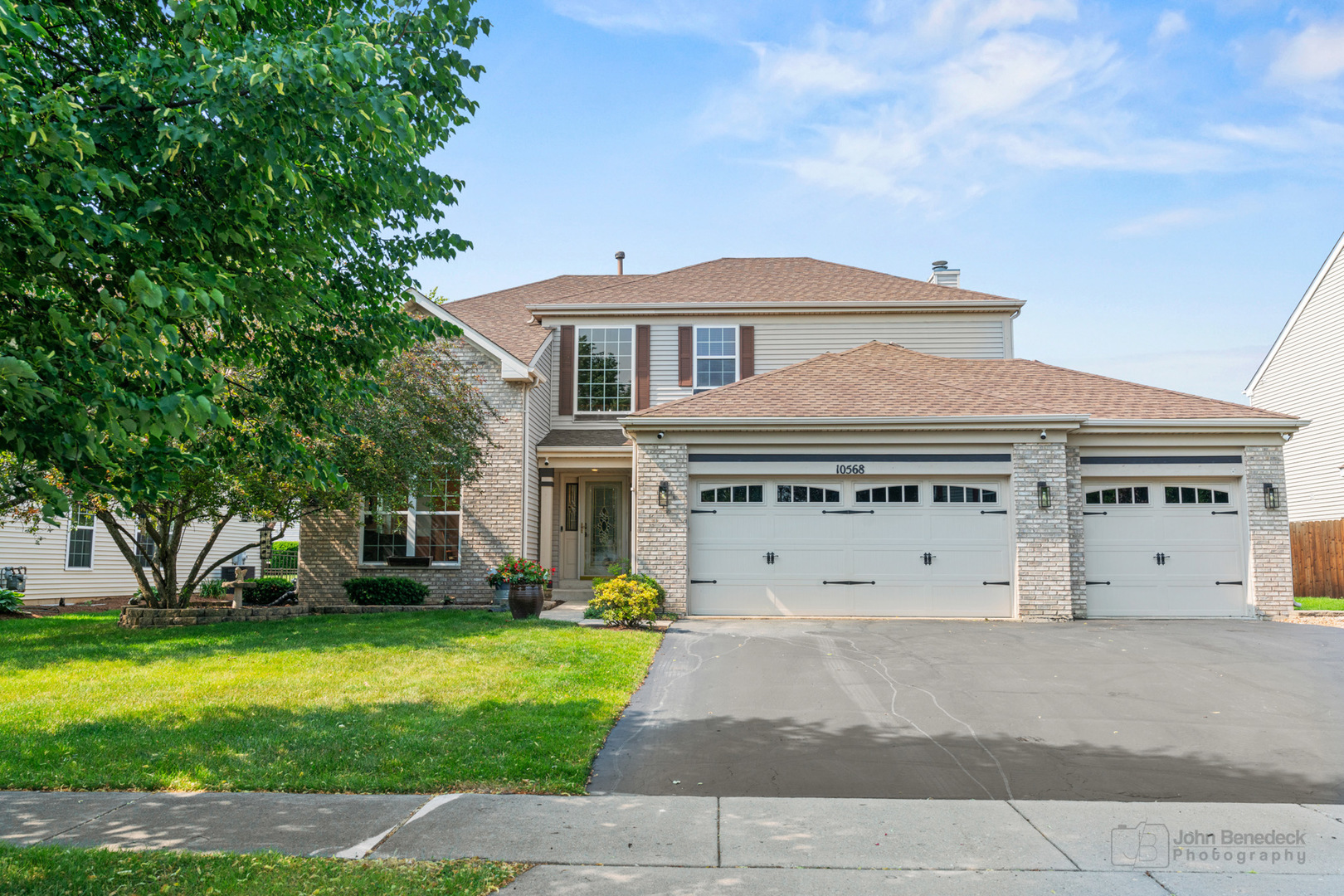 10568 Yellowstone Drive Property Photo 1