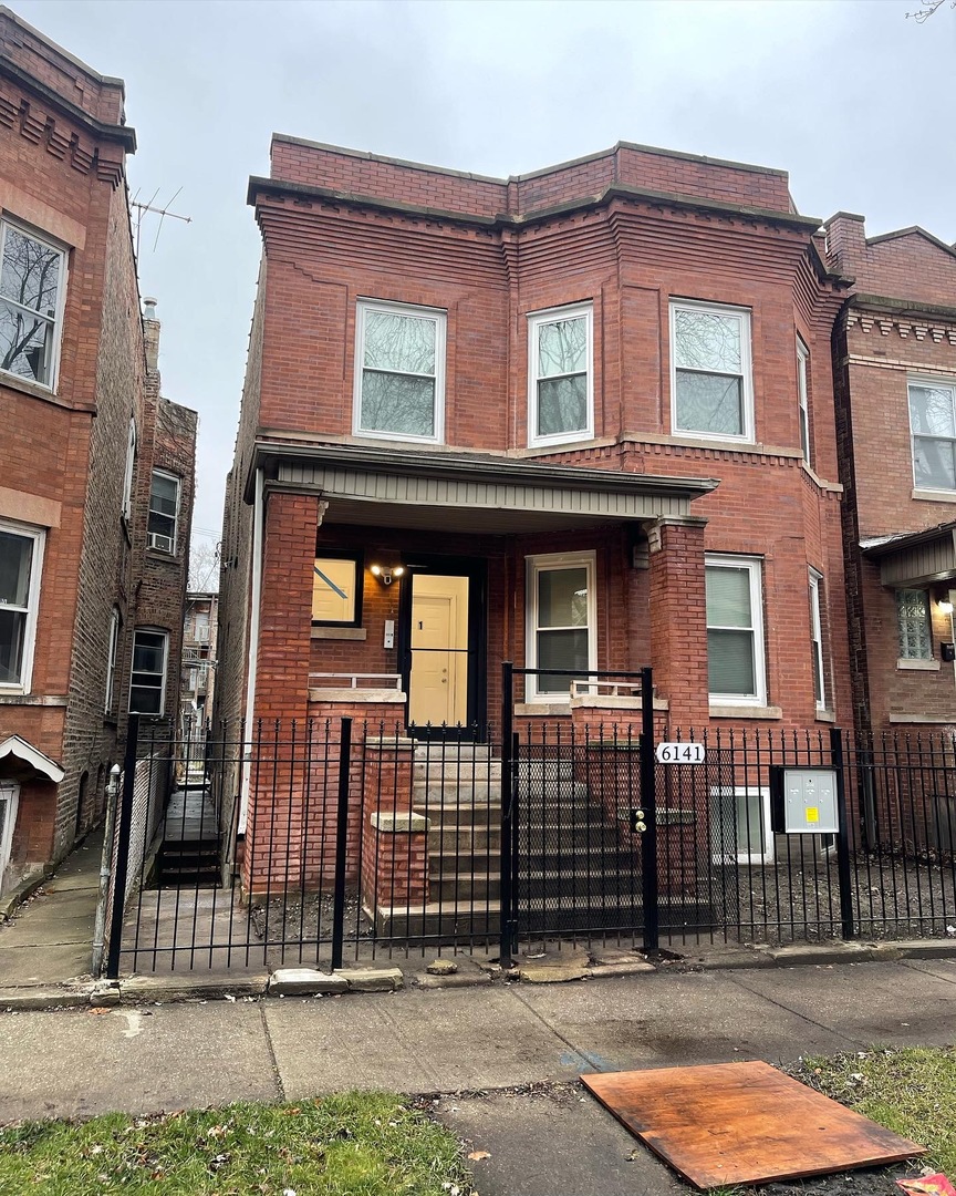 6141 S Eberhart Avenue Property Photo 1