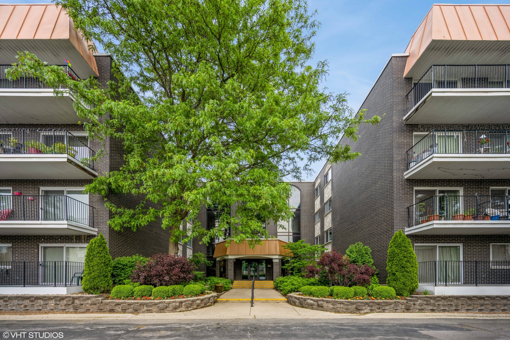 9529 Bronx Place 209 Property Photo 1