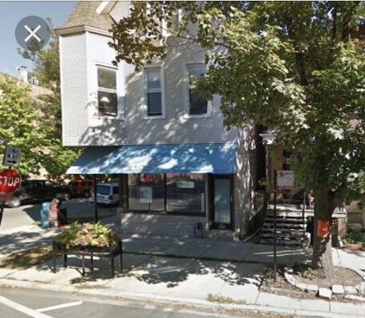 2256 W Roscoe Street Property Photo 1