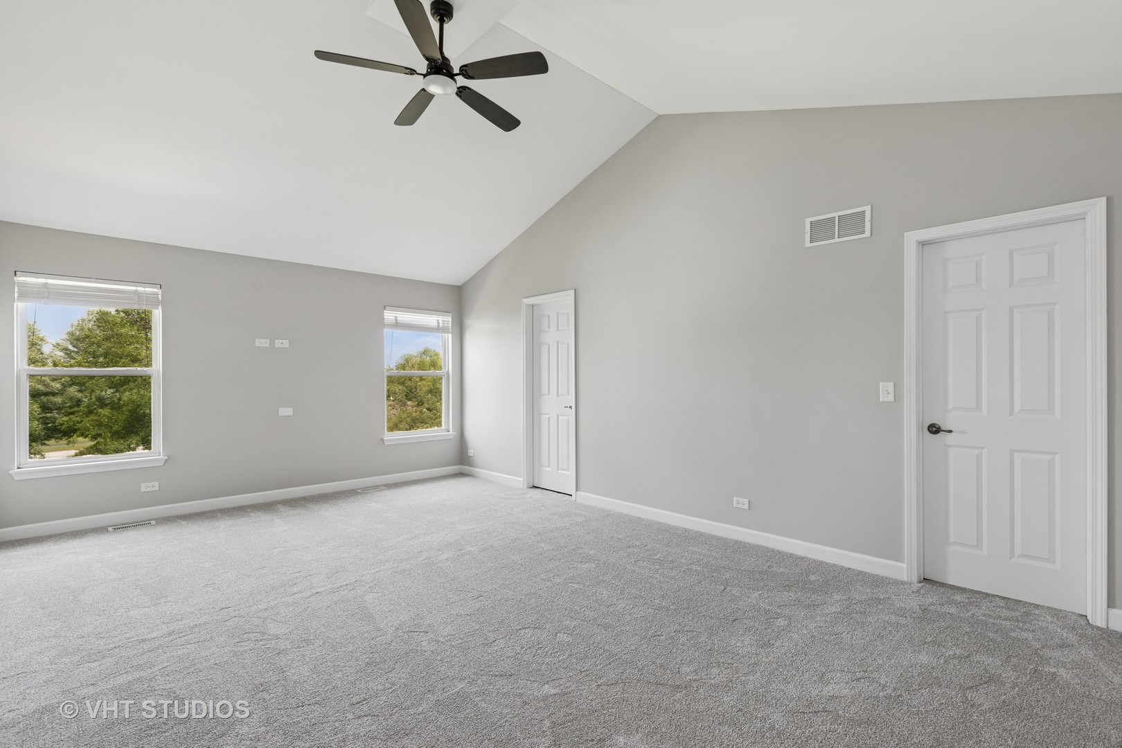 197 S Springside Drive Property Photo 14