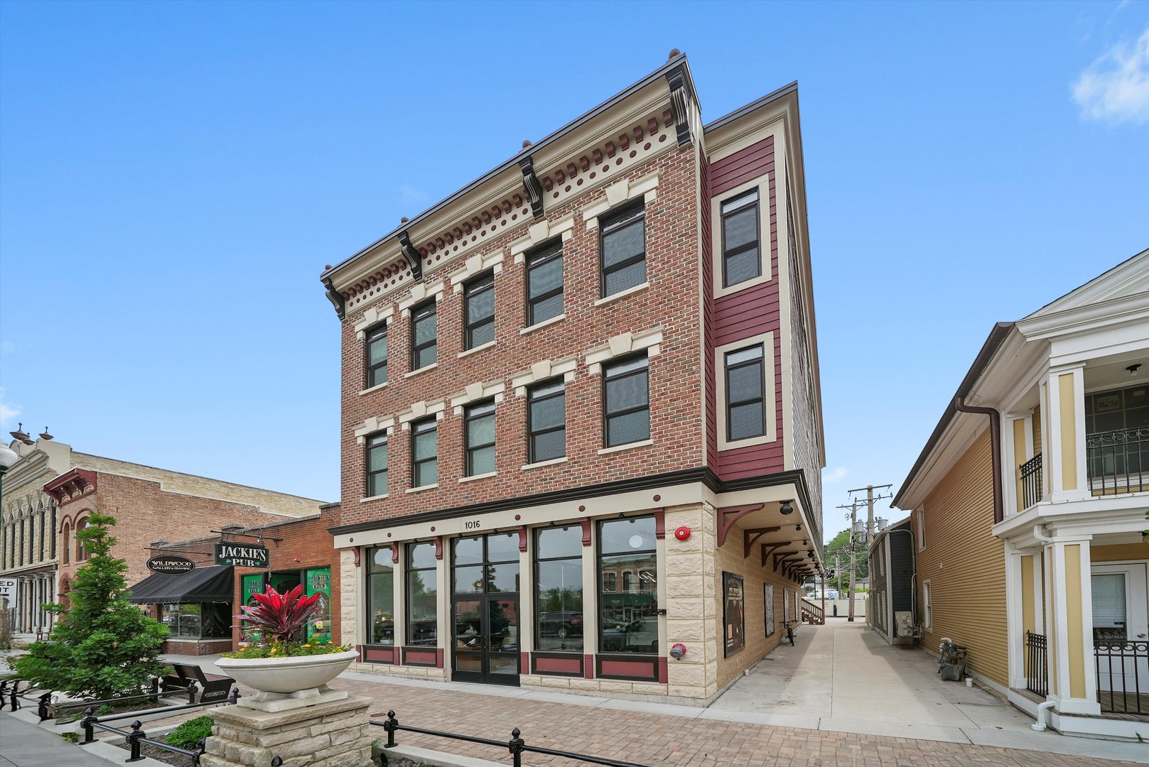 1016 State Street Property Photo 65