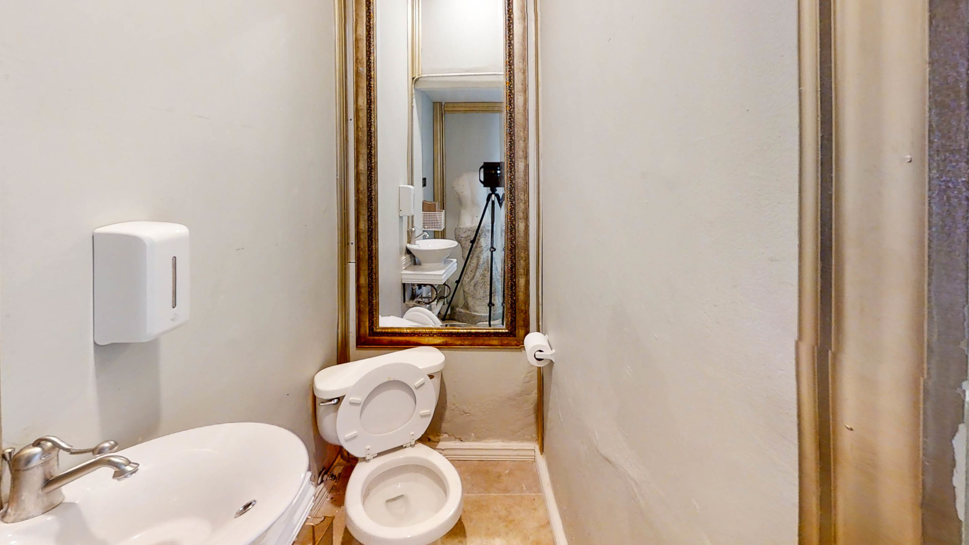 7006 W Diversey Avenue Property Photo 17