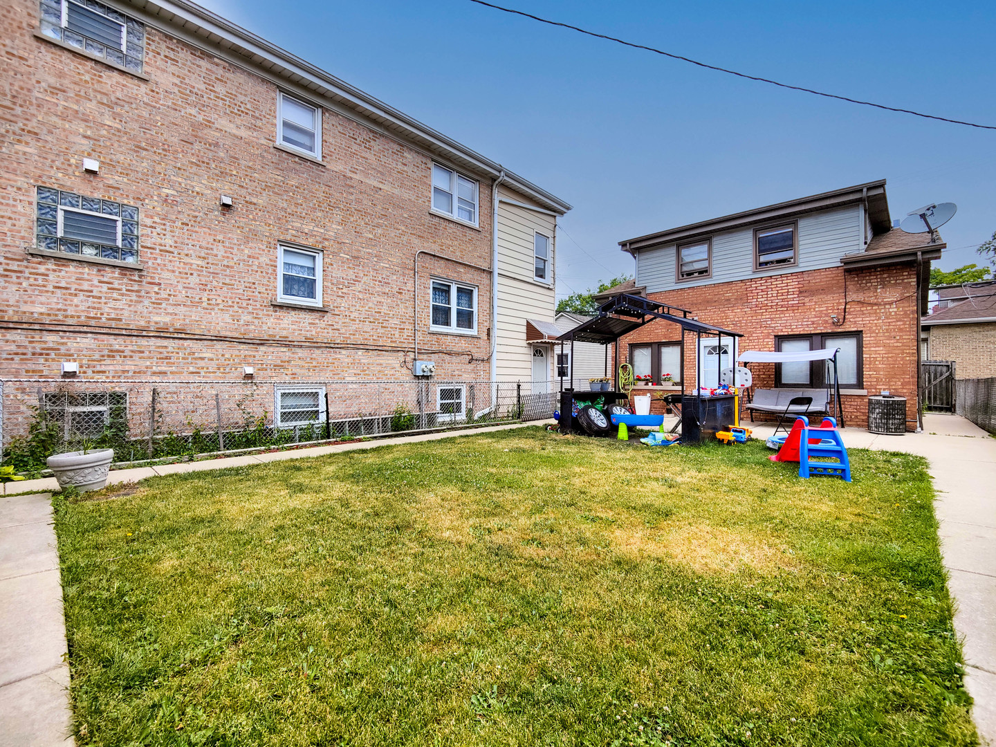 7006 W Diversey Avenue Property Photo 19