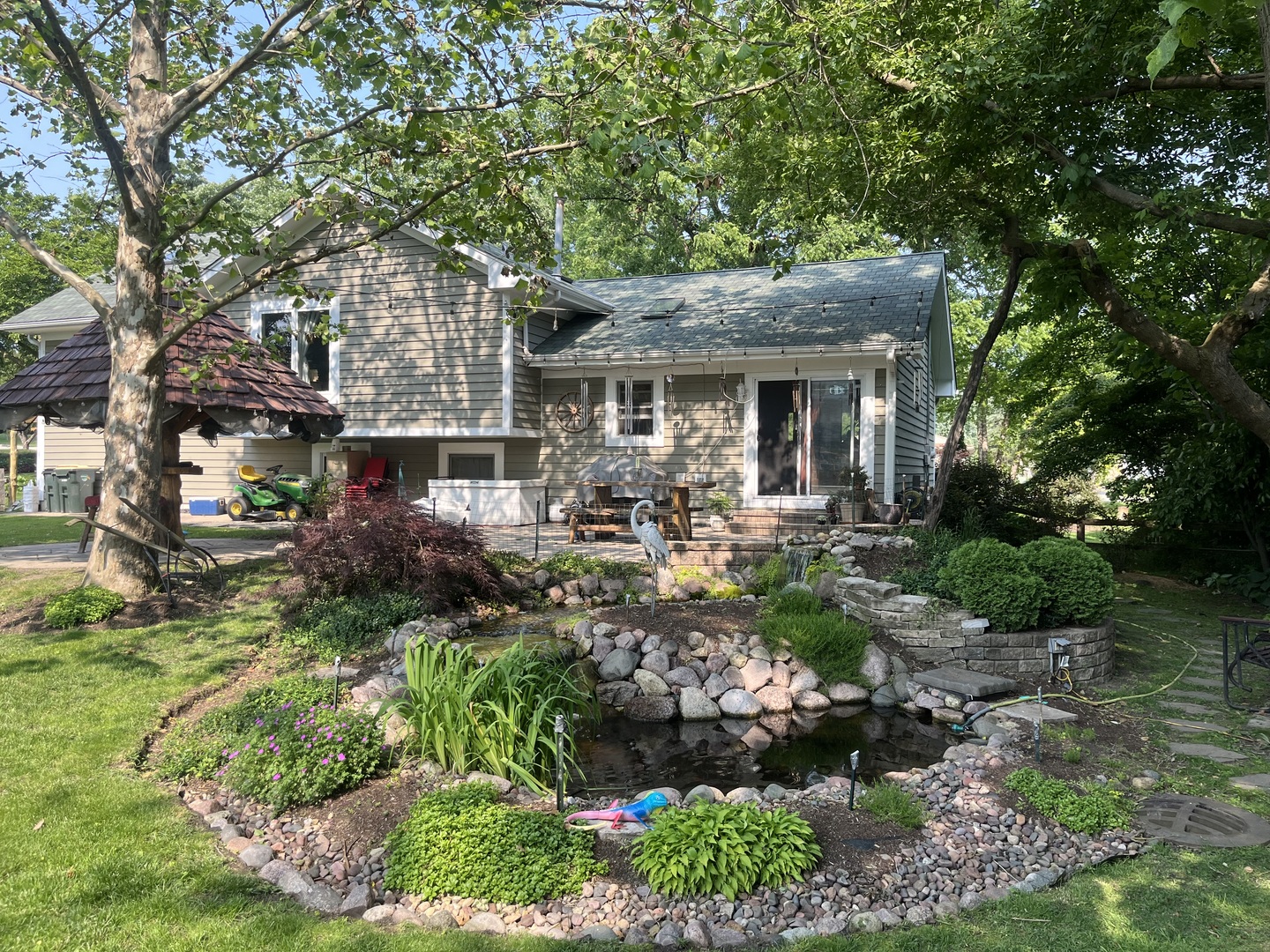 154 Easton Avenue Property Photo 17