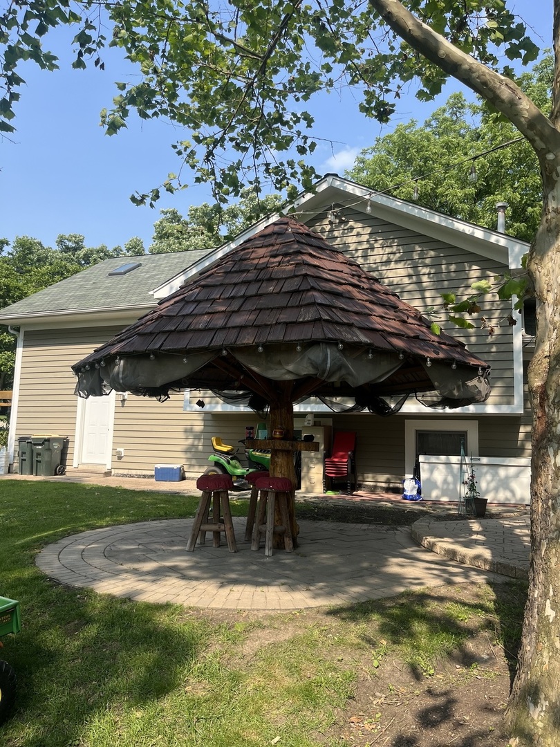 154 Easton Avenue Property Photo 18
