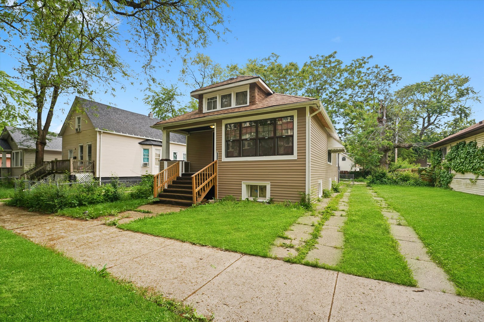 11219 S Wallace St Property Photo 1