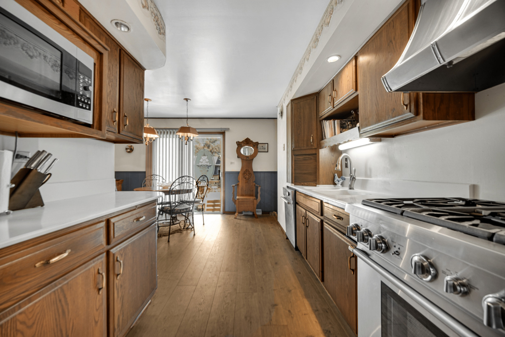 15301 Cherry Lane Property Photo 7
