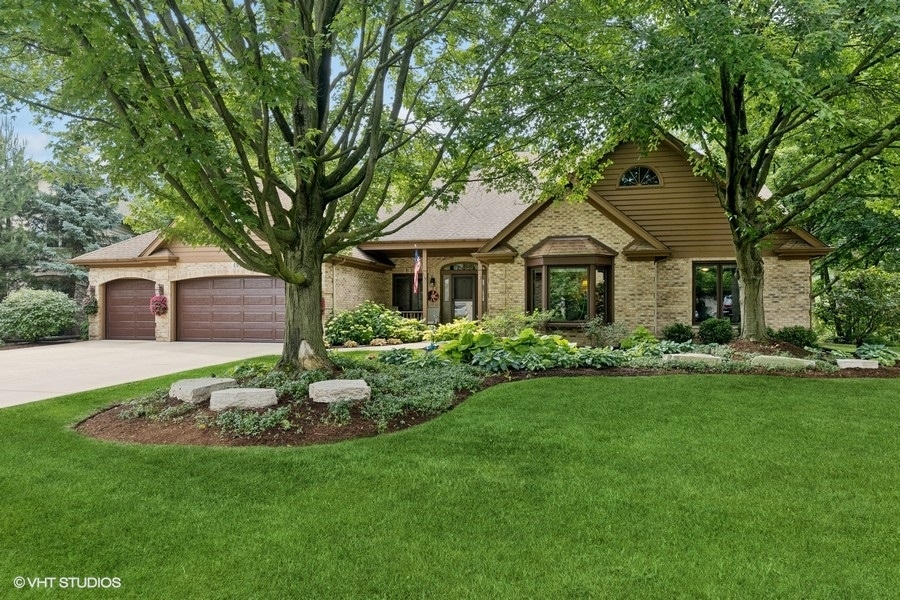 401 S Woodside Dr Property Photo 1