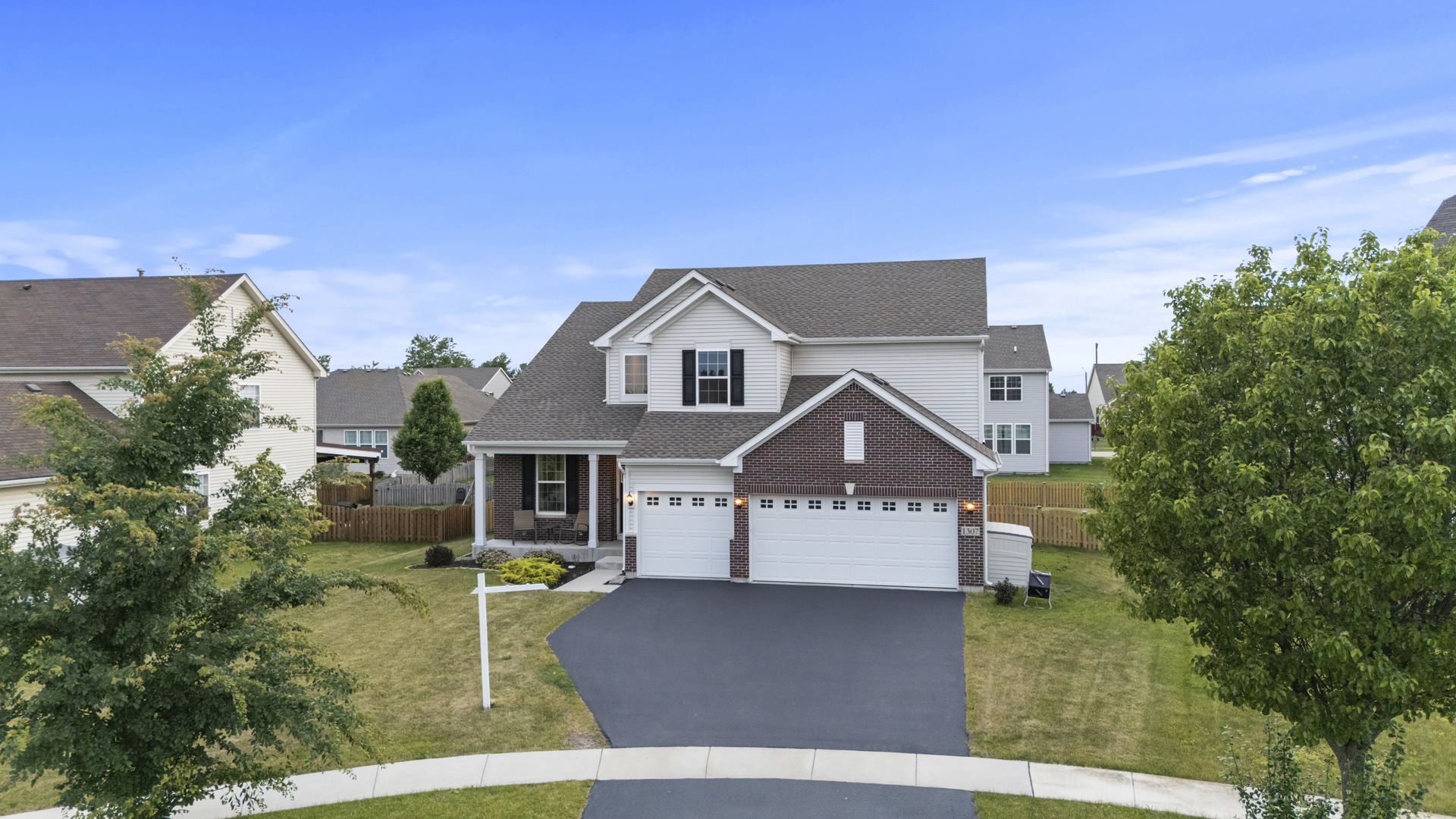 1307 Sage Circle Property Photo 1