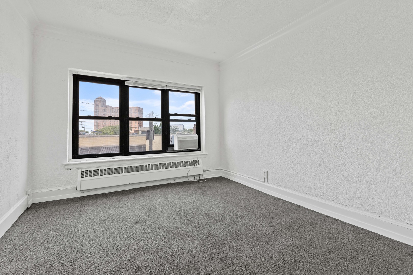 1002 E State Street Property Photo 12