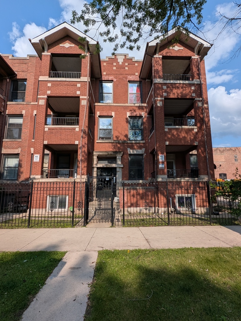 5849 S Michigan Avenue Property Photo 1