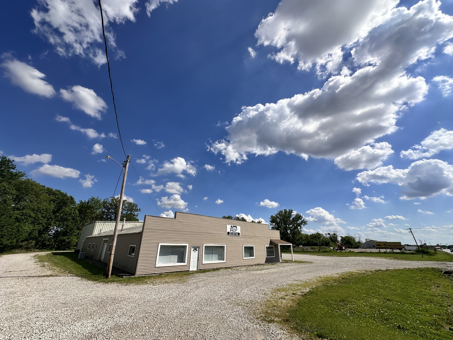 1000 Clinton Avenue Property Photo 3