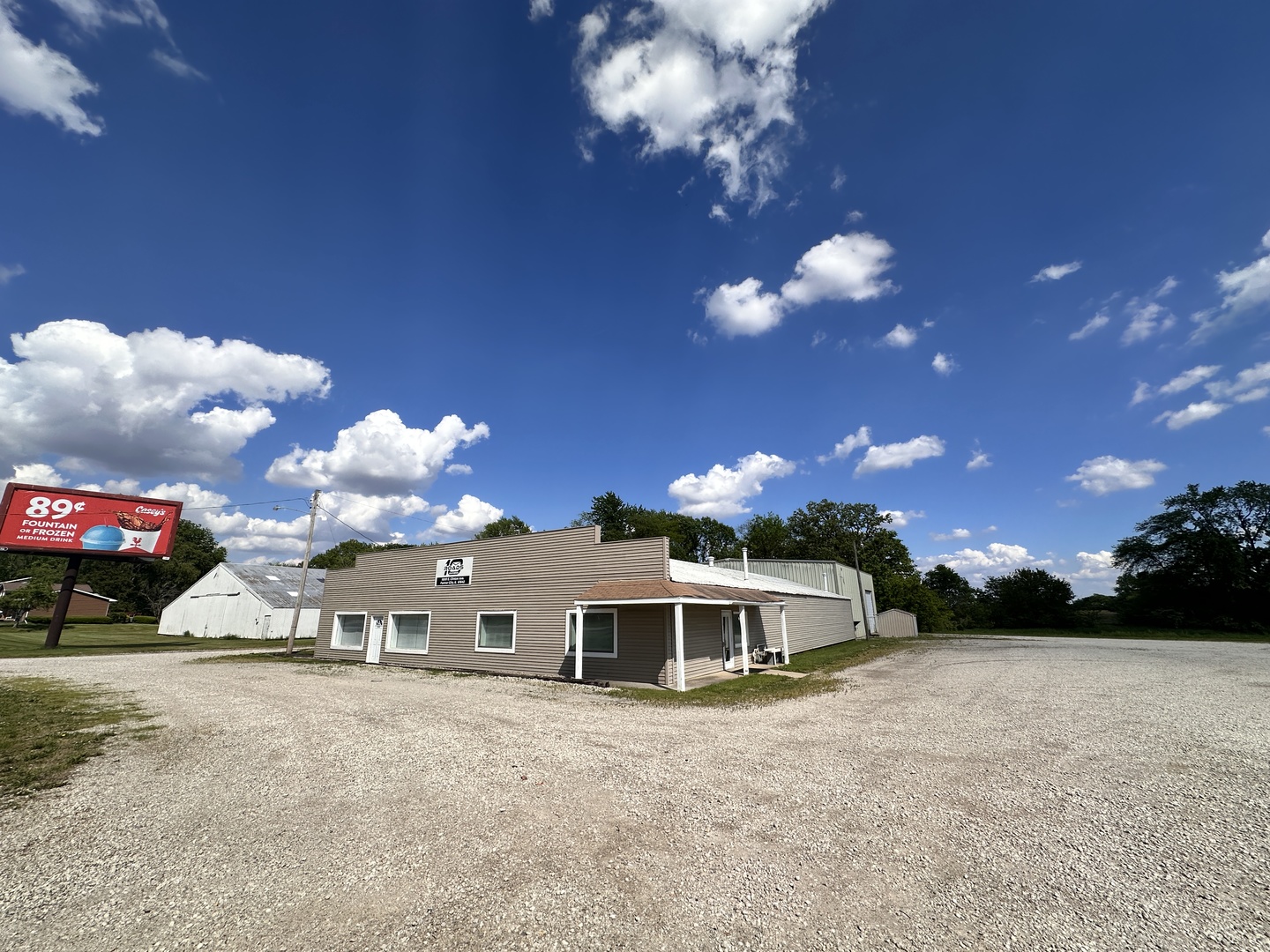1000 Clinton Avenue Property Photo 4