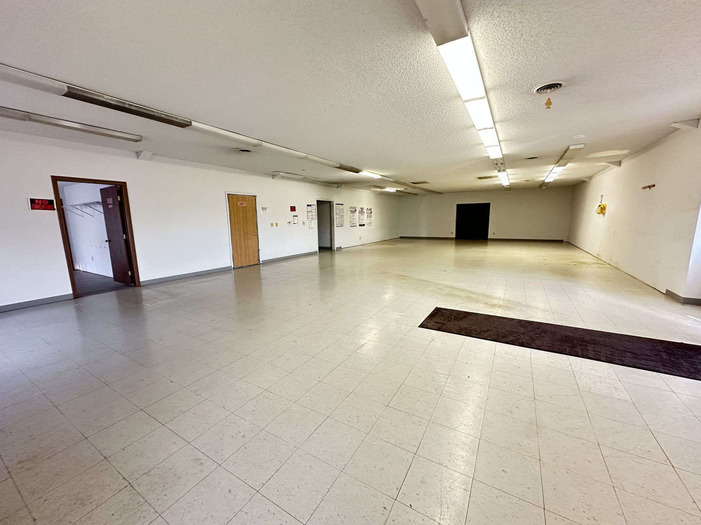 1000 Clinton Avenue Property Photo 10