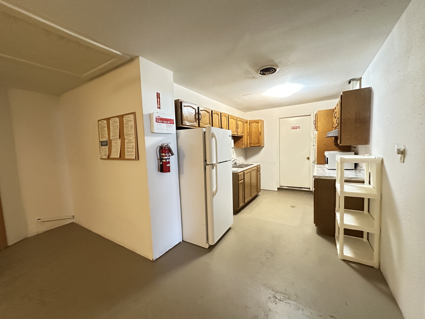 1000 Clinton Avenue Property Photo 15