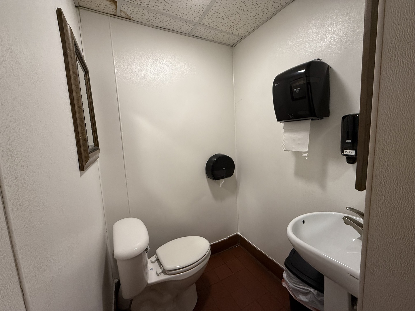 111 E Front Avenue Property Photo 17