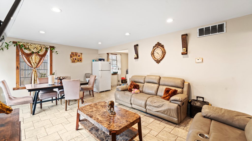 36 Monee Road Property Photo 4