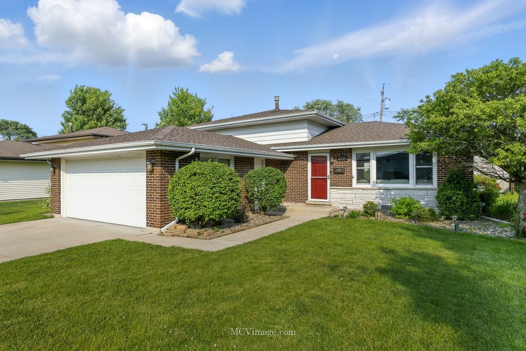 16719 Olcott Avenue Property Photo 1