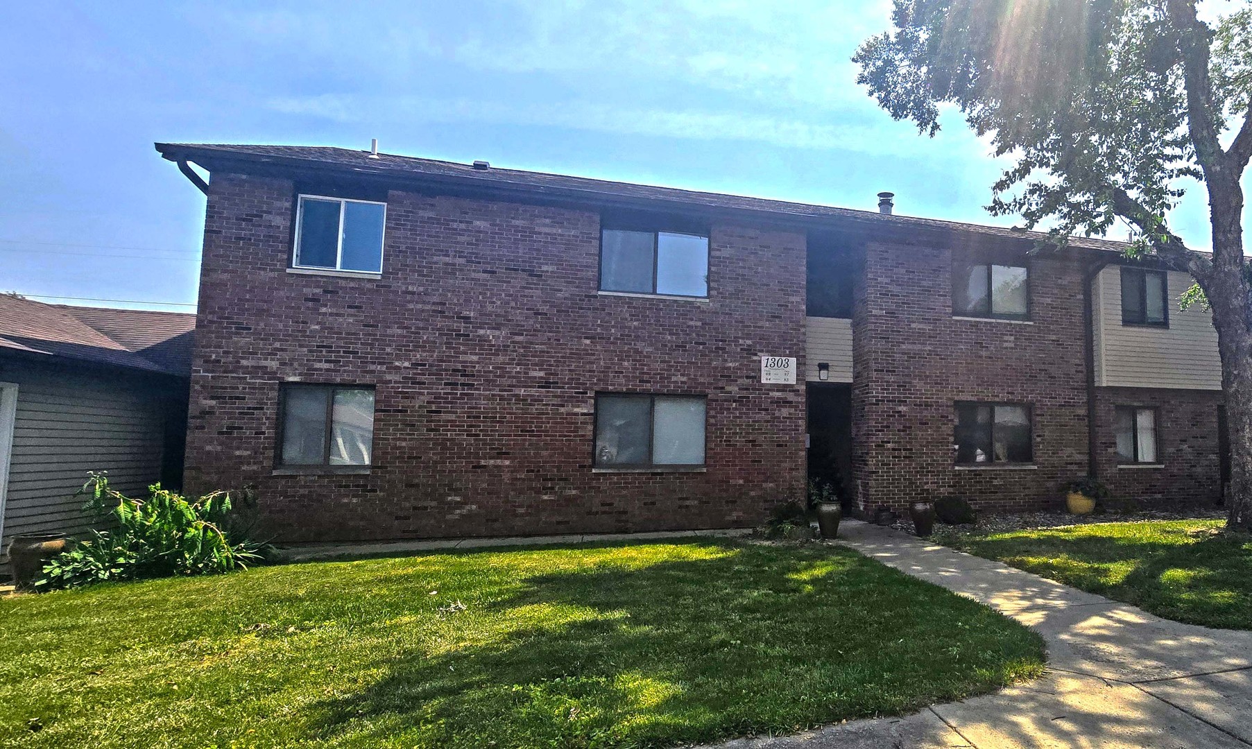 1303 Christopher Circle 8 Property Photo 1