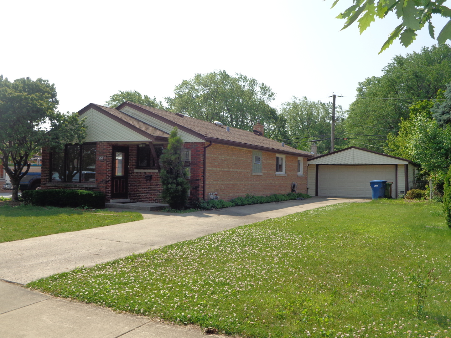 5157 W 90th Street Property Photo 2