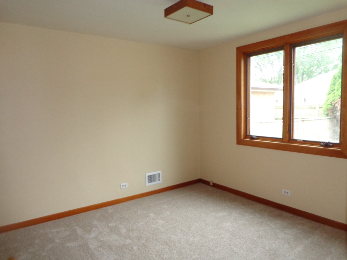 5157 W 90th Street Property Photo 8