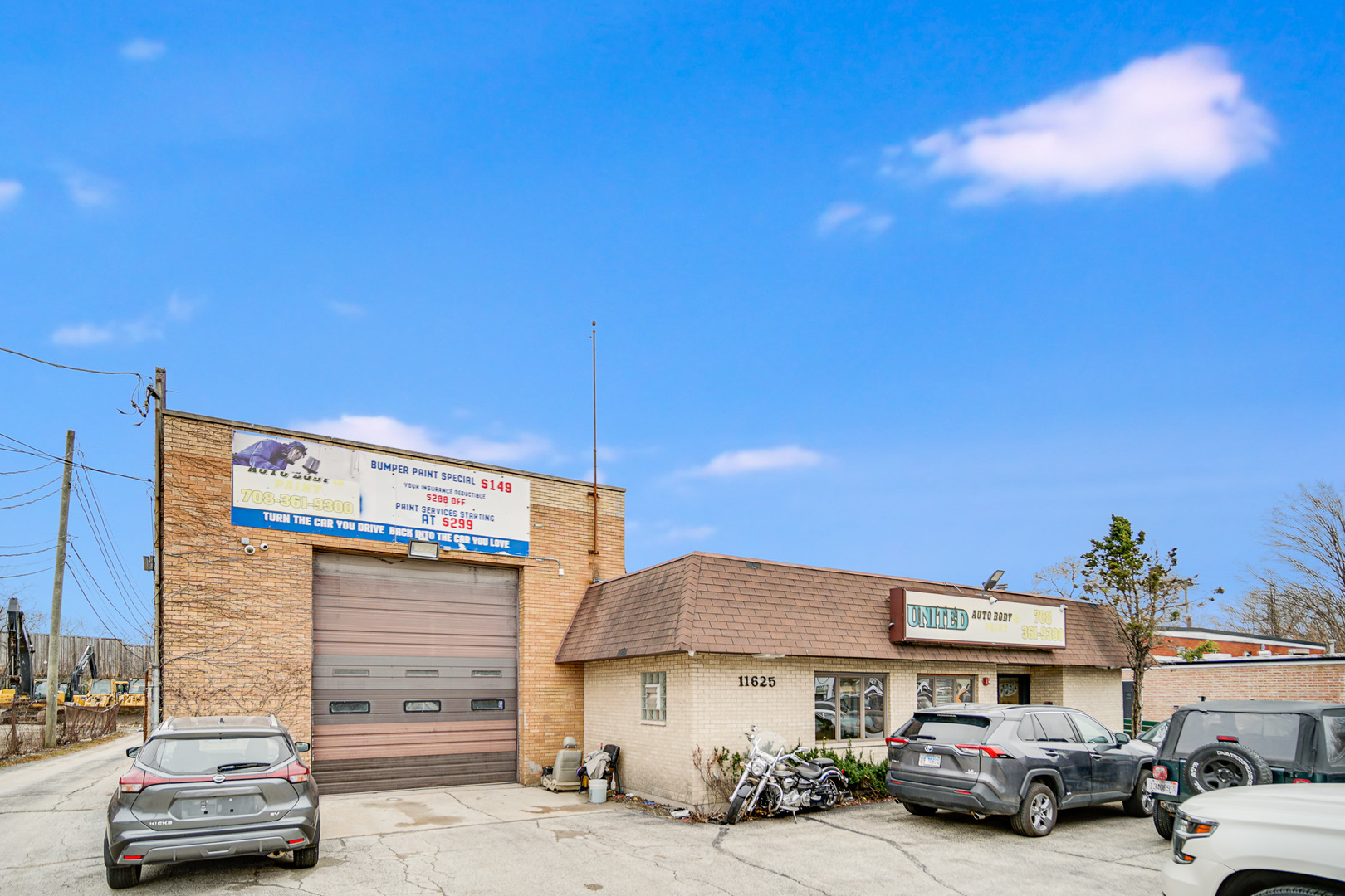 11625 S Ridgeland Avenue Property Photo 1