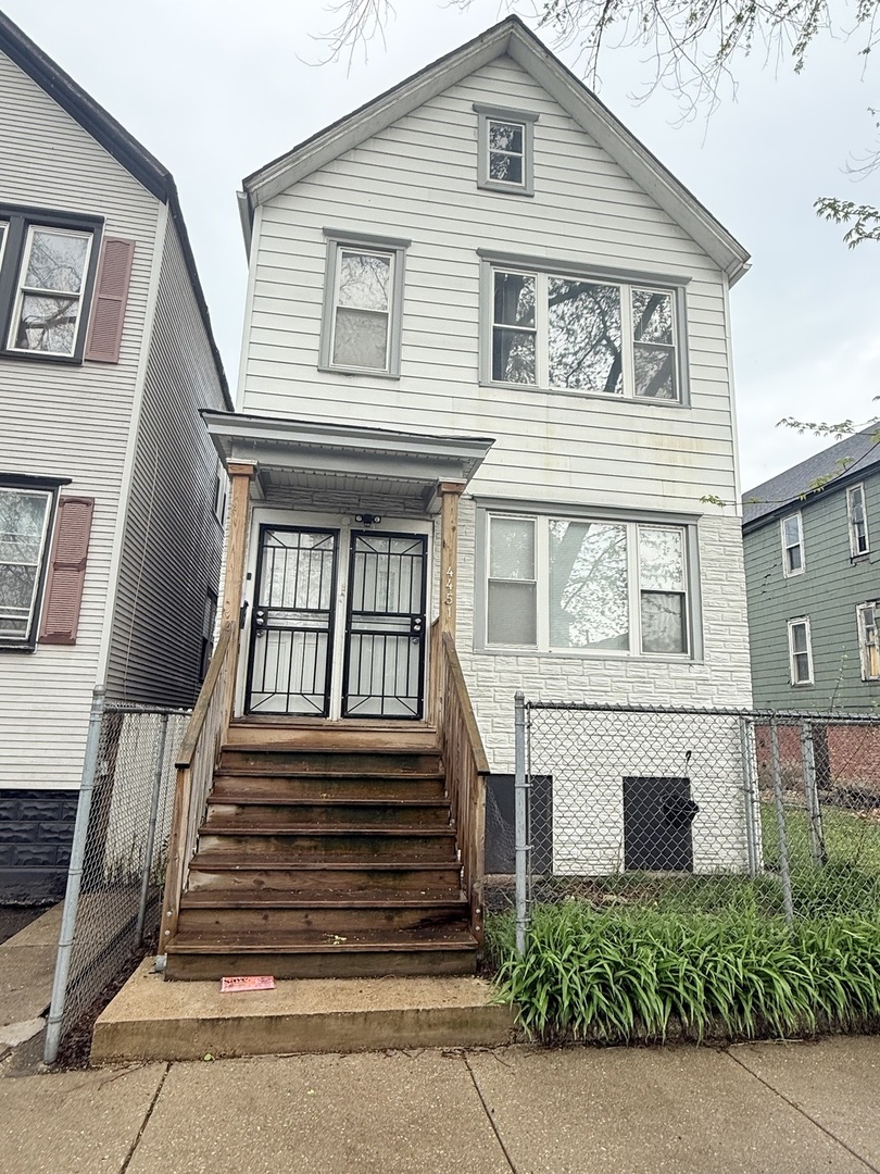 4451 S Shields Avenue Property Photo 1